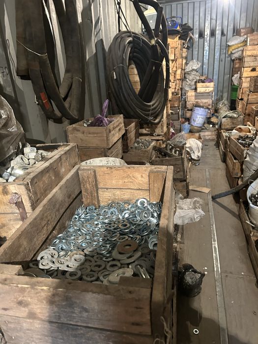 Болты , гайки , анкера