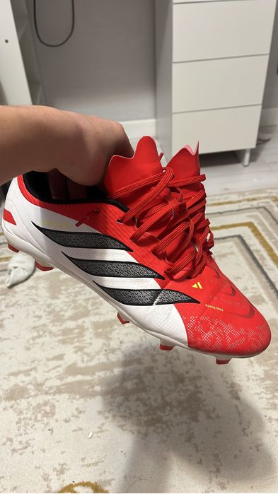 Бутсы адидас предатор академи