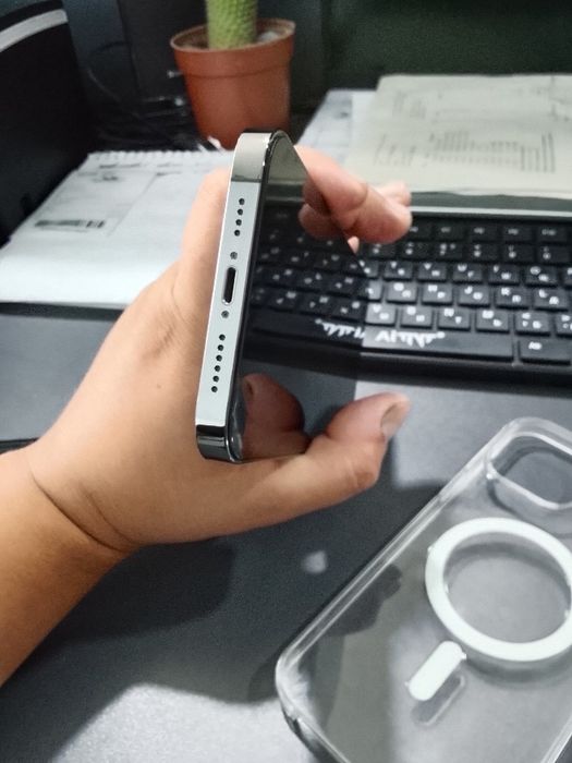 Iphone 13 pro max 93 yomks radnoy