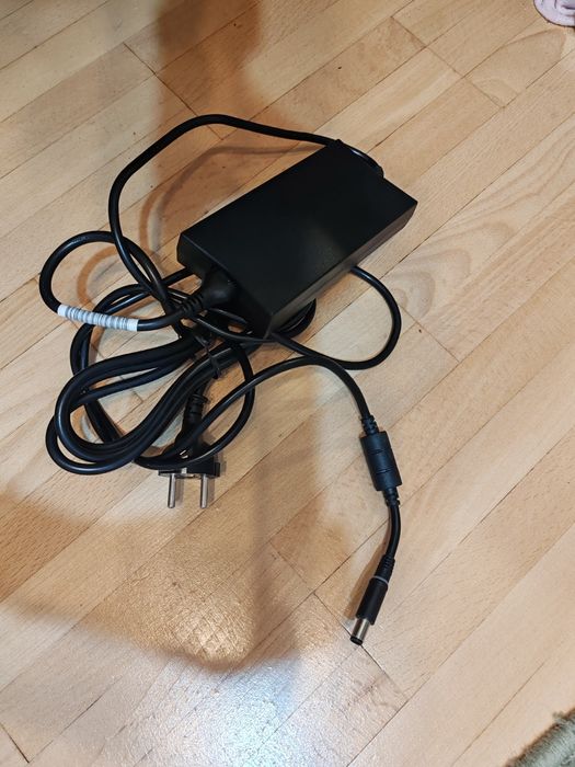 Dell D6000 docking station