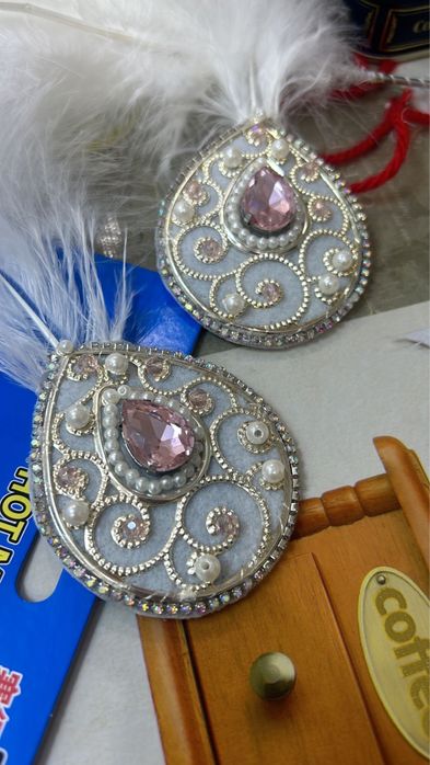 Заколка уки на свадьбу