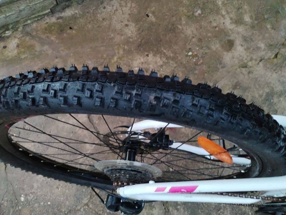 Bicicleta Hardtrail roti 27.5 cadru aluminiu frane disc hidraulice