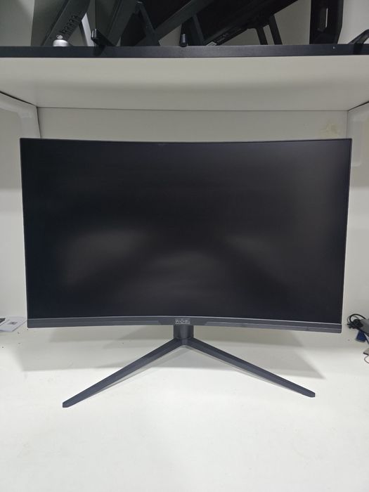 Pixel 27 curved hasted