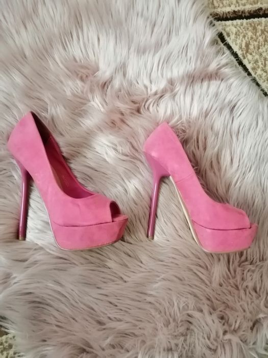 Дамски обувки на ток