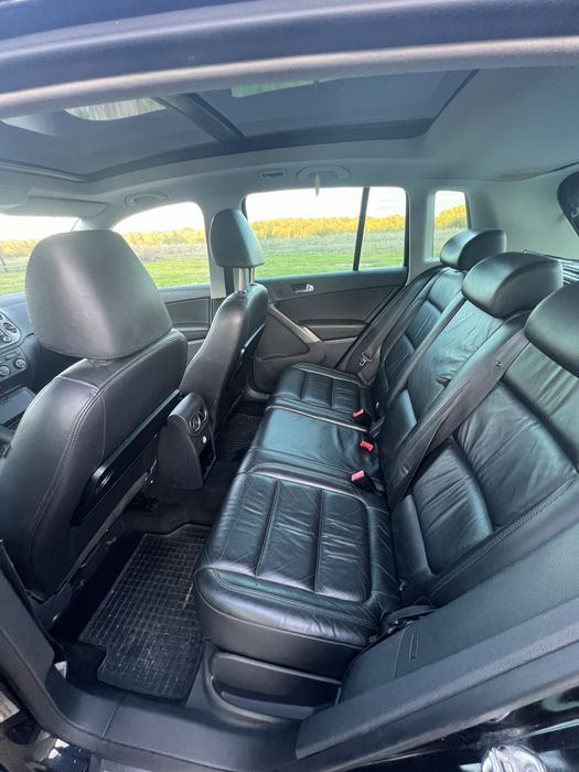Vând Volkswagen Tiguan 2009