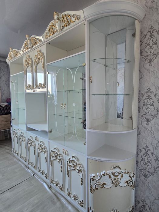 Продам стенку для  гостинной