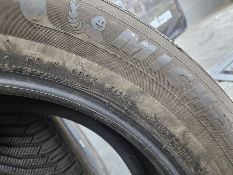 235/60/18 MICHELIN 4бр