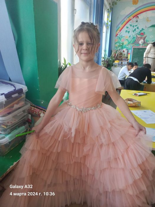 Детсткое вечернее платье