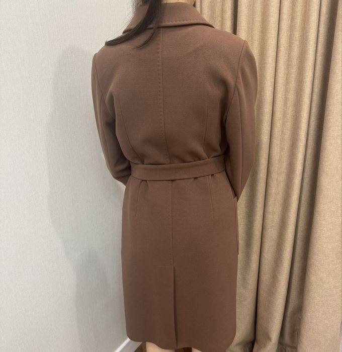 Продам пальто Rafaello