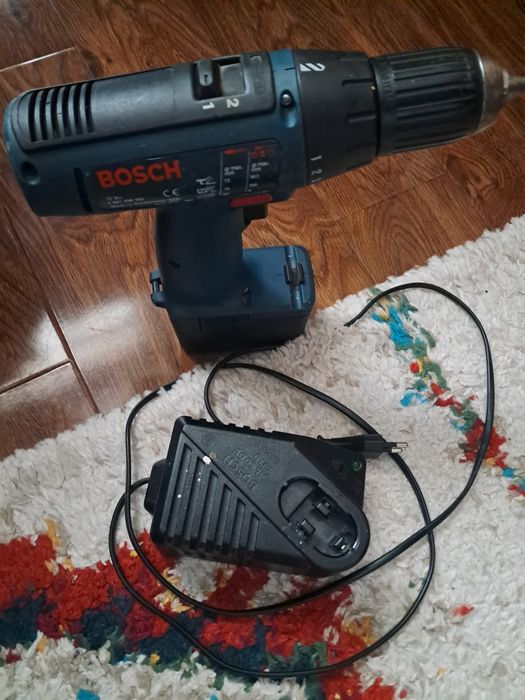 Bormasina filetanta Bosch