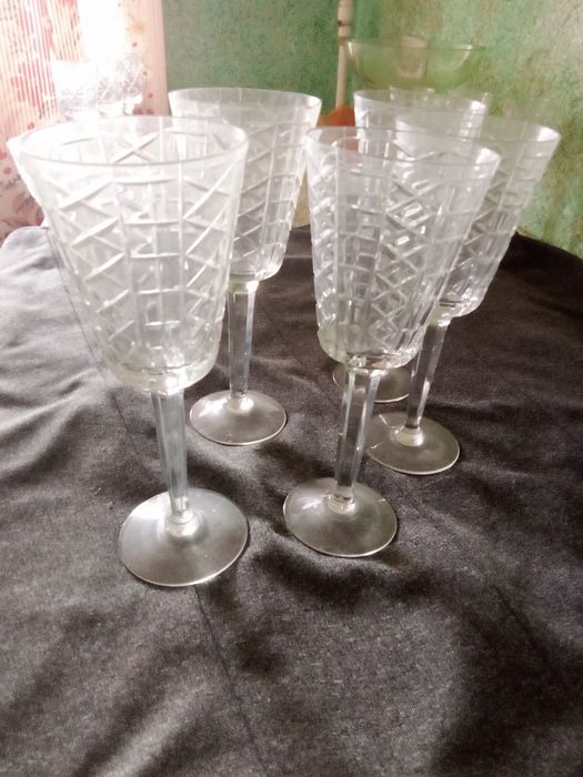 Хрустальные фужеры, бокалы стопки стаканы