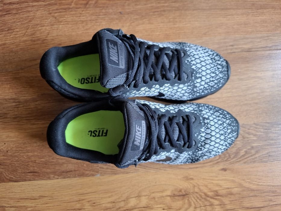 Nike air max маратонки 40 номер.