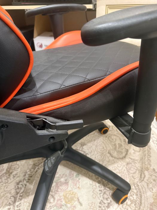 Игровое кресло Cougar