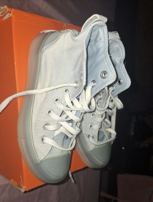 adidasi converse