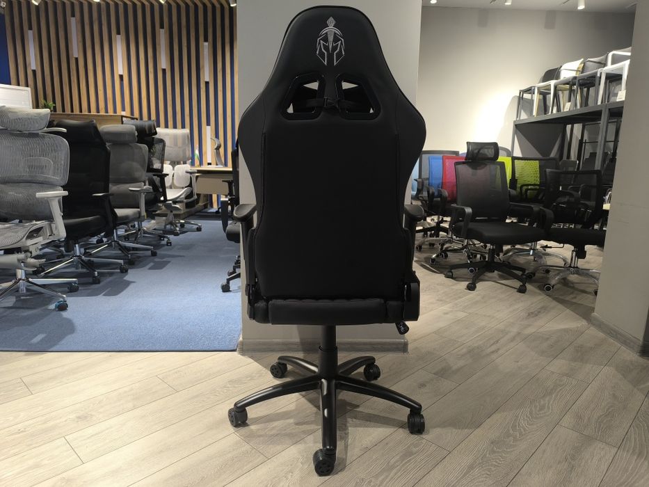 Gaming chair Vanguard. Kreslo Gladiator OPTOM