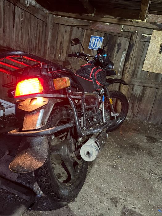 Мотоцикл GSX 200