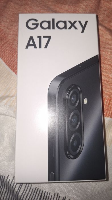 Samsung a 17  Nou sigilat  700 roni Garantie 2 ani  6 cu 128 giga