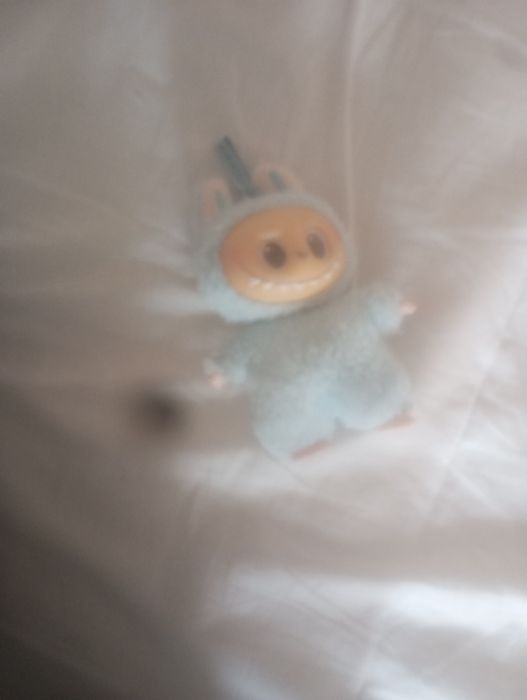 Лабубу целая оригинальная