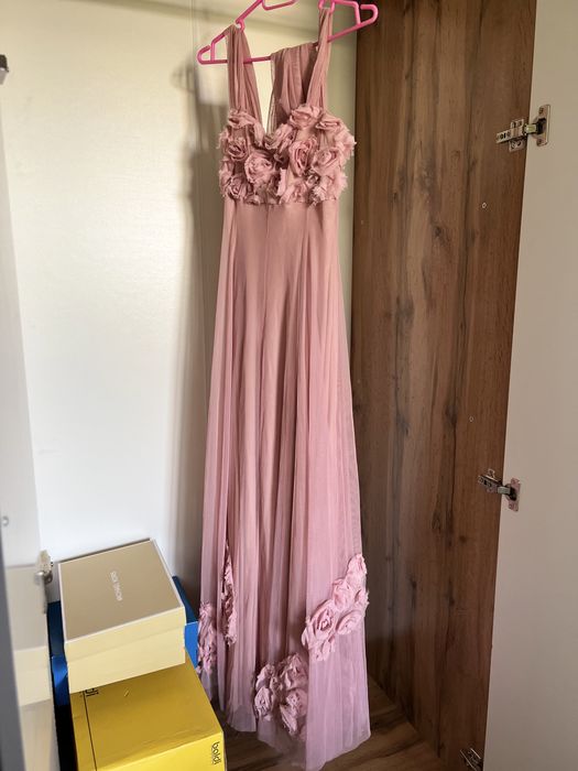 Нежное вечернее платье