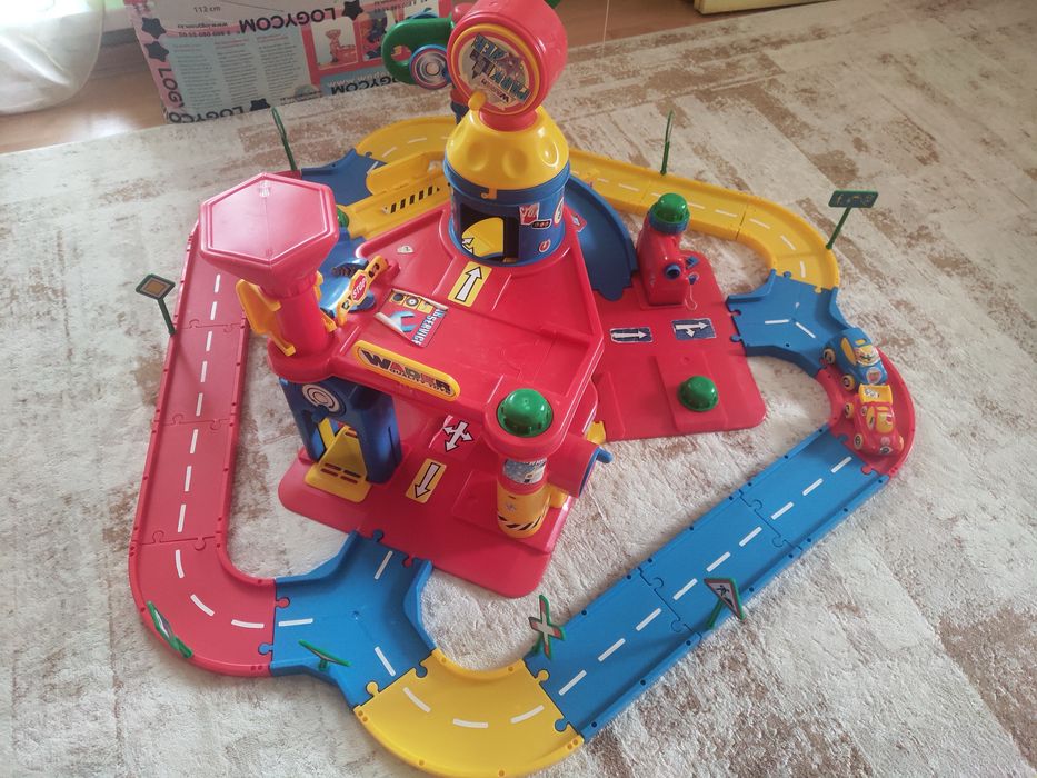 Детский паркинг для машинок