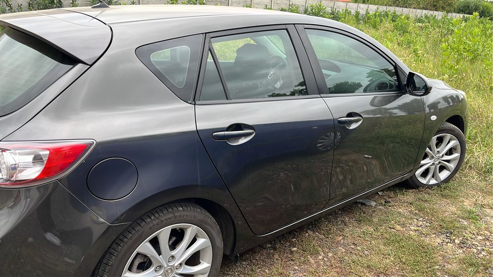 MAZDA 3 2010 — imagine 2