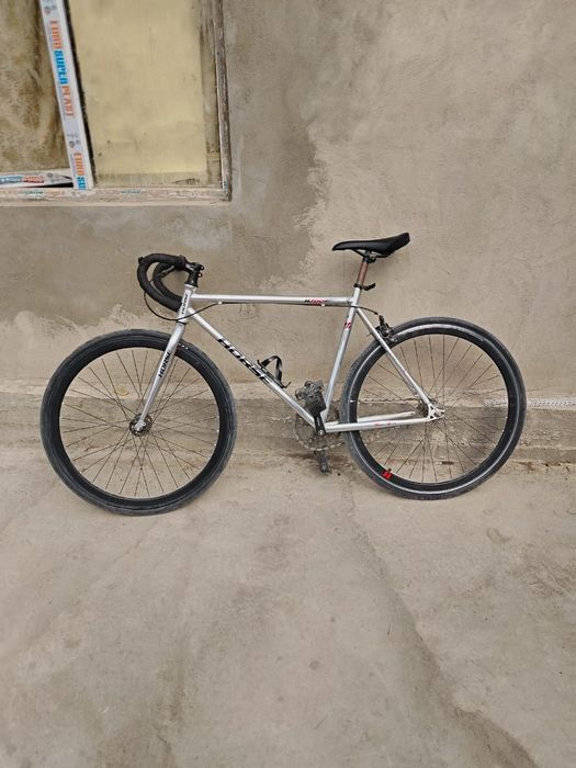 Гоночный велосипед