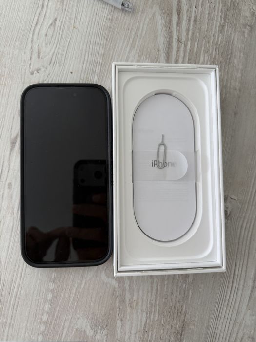 Iphone 16 pro 256gb ca nou 99% baterie