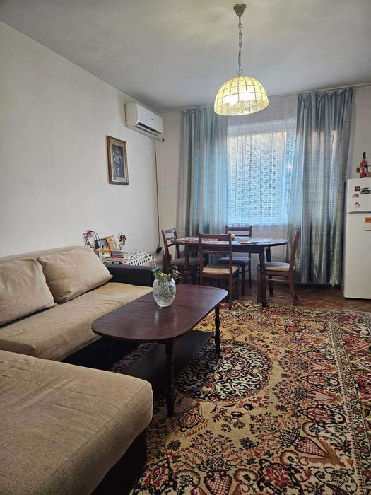 Дава се под наем Двустаен апартамент в Русе, Широк център - 65 кв.м за 204 € - Снимка #1