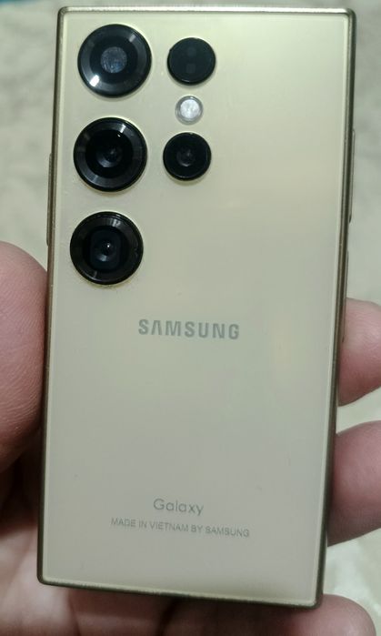 Samsung Galaxy s25 ultra сотилади.