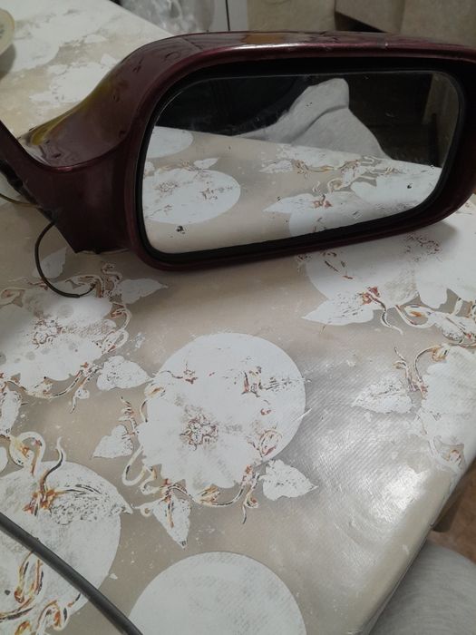 Продам,зеркола боковое