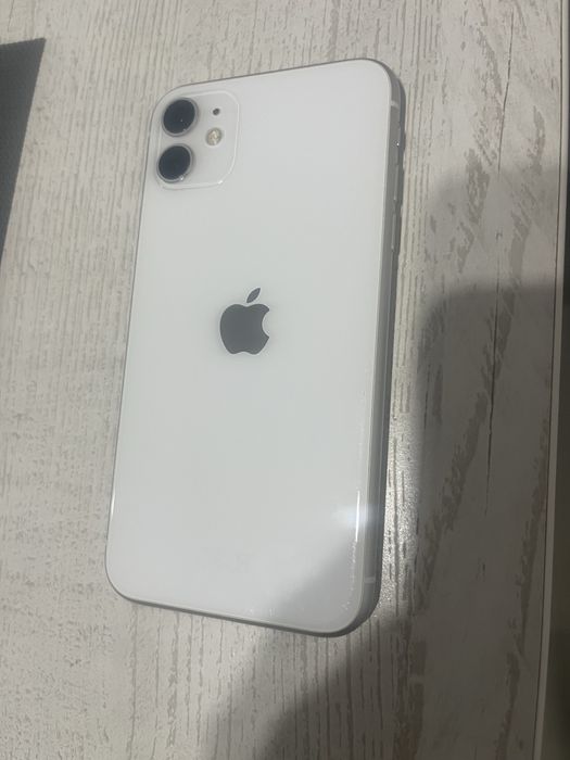 Apple Iphone  11 white