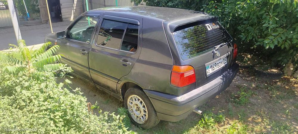 Продам Golf 3 1.8