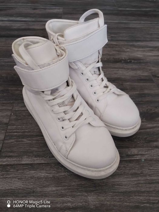 Дамски кецове Nike и др.