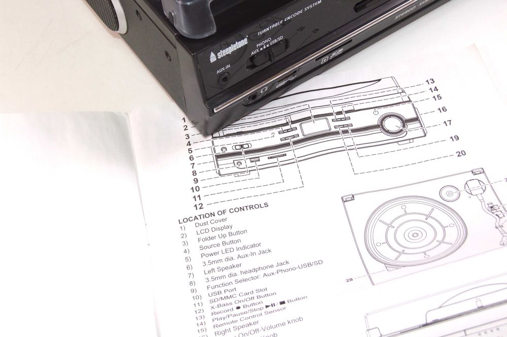 Pickup STEEPLETONE: digitalizeaza, transforma semnalul audio de la LP-uri, casete, benzi, CD-uri in MP3, NOU