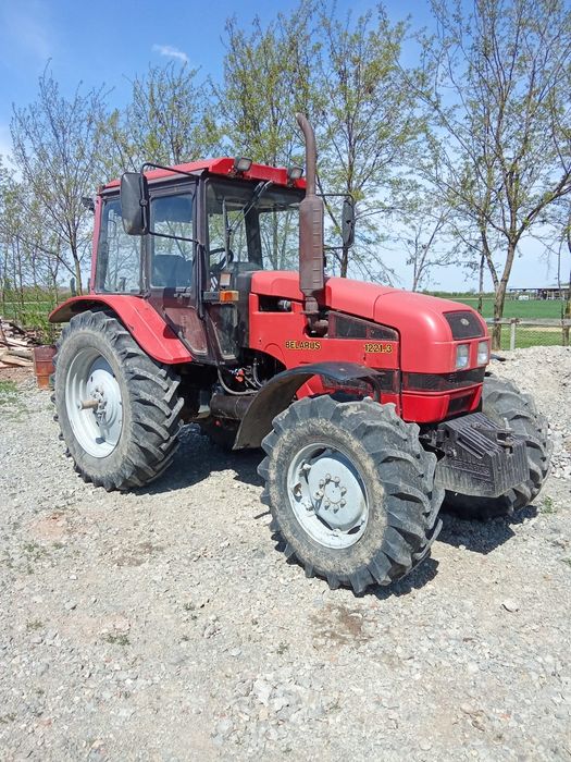 Tractor Belarus 1221.3