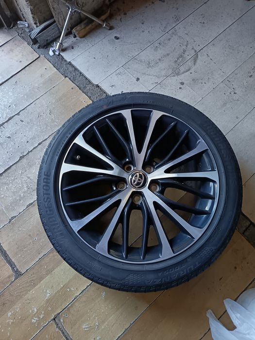 Шины Bridgestone оригинал 235/45/18