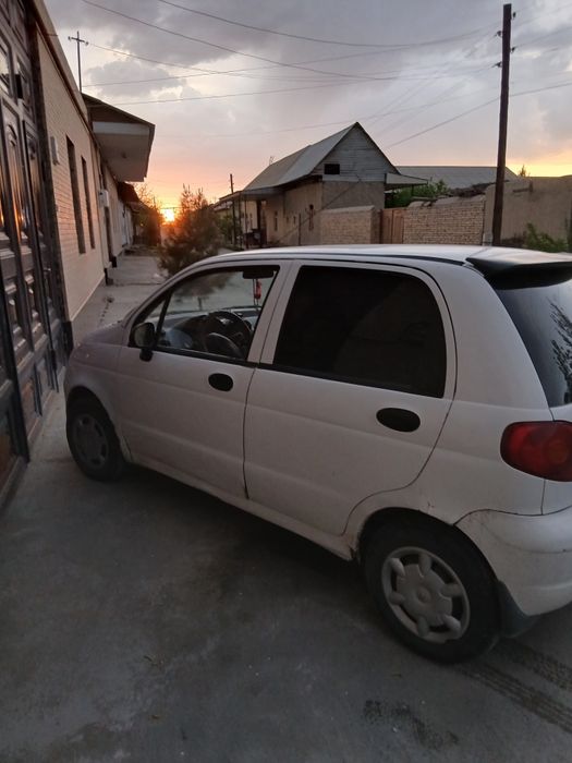 Matiz yili 2002rangi oq