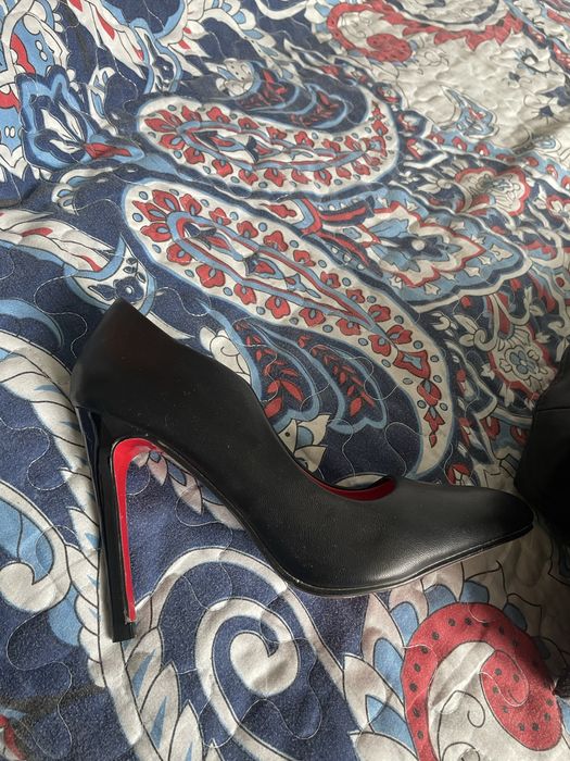 Продам новые туфли