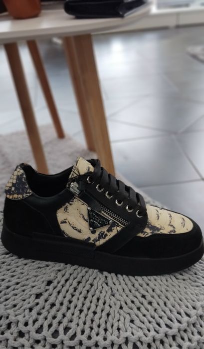 Намаленини Кецове от естествена кожа