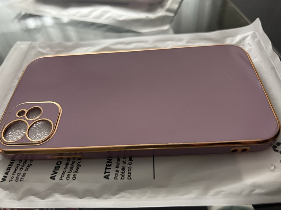 Кейсове за Iphone 11