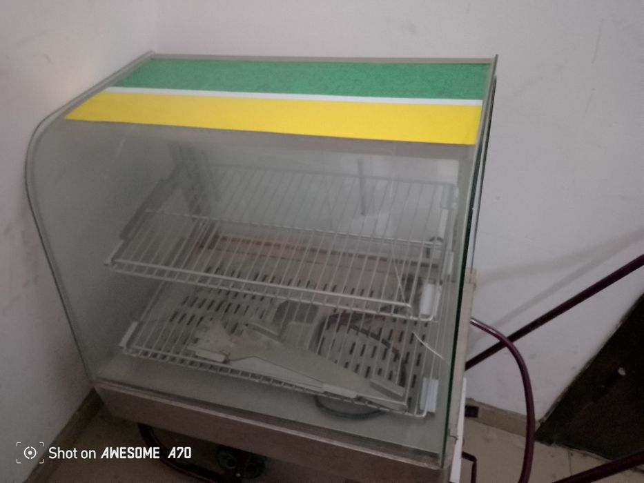 Витрина для подогрева пищи