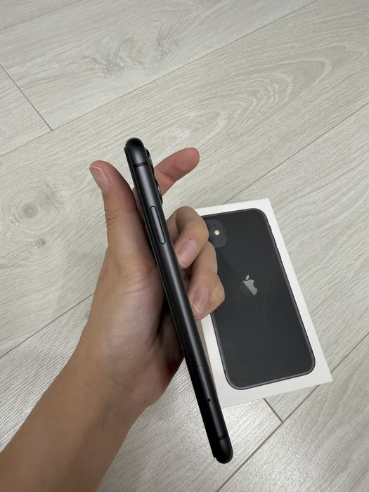 Продам iPhone 11