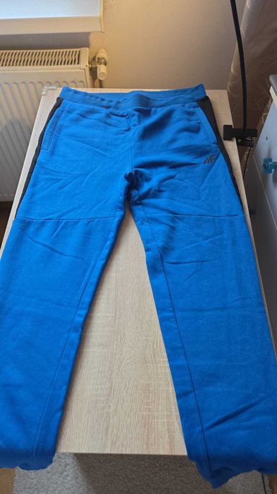 Pantaloni 4 F, noi fara eticheta, 164 cm, , din bumbac, subtiri