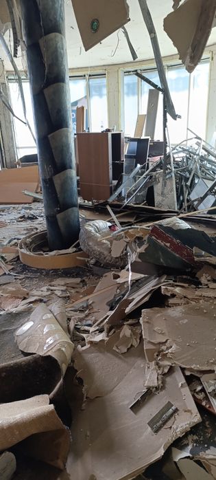 Кърти чисти и извозва