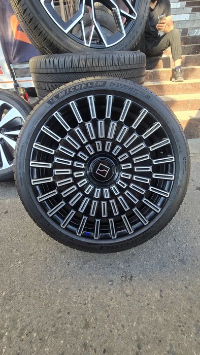 265/40/R22 zeekr disk balon