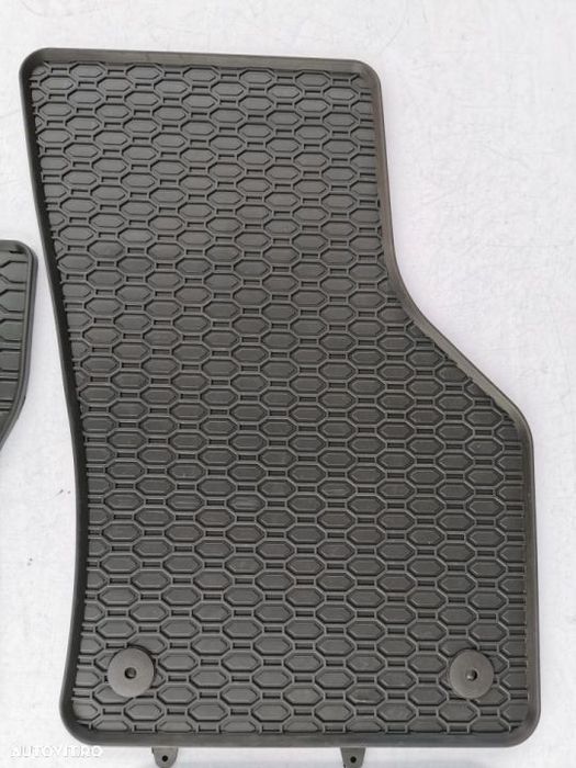 Covorase cauciuc VW Passat B8/Audi A3 8V/Octavia 3/Octavia 4