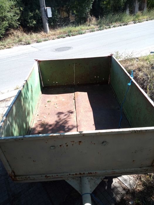 Ремарке за автомобил