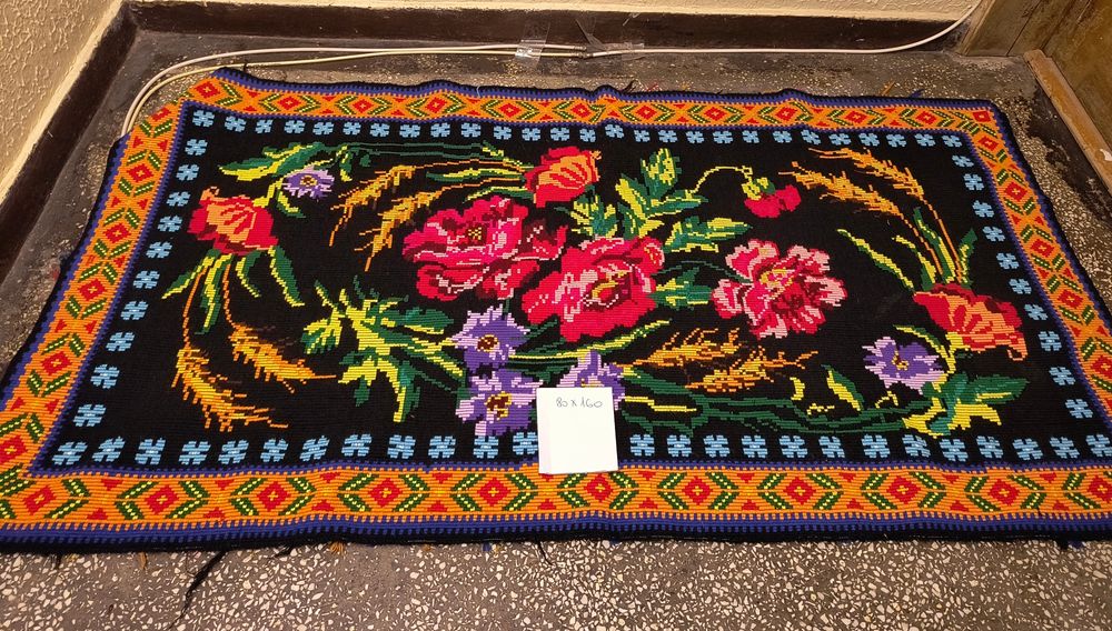 Covoare țărănesti țesute manual din zona Vrancea