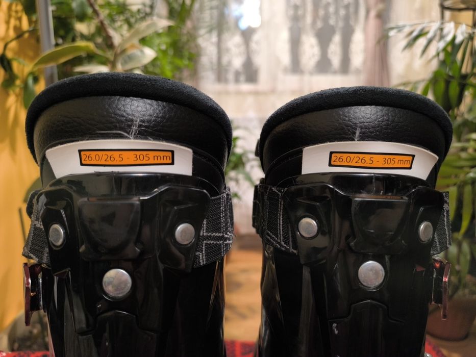 Clăpari Atomic mărimea 40 - 41