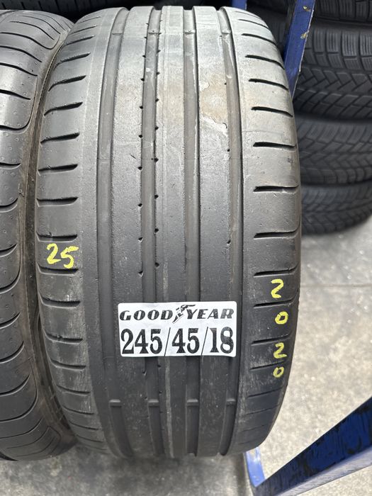 245/45/18 Good Year
